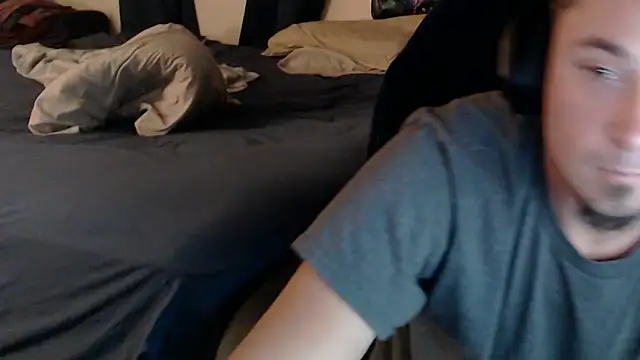 Snapshot of YoBlezz chatting on September 24, 2025, 5:03 am YoBlezz online show from September 24, 2025, 5:03 am