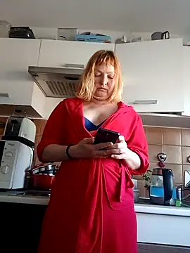 LiluLiluLilu online show from March 7, 2026, 7:48 am