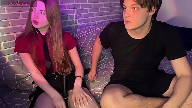 Snapshot of fetchingcouplee chatting on October 12, 2025, 2:07 pm fetchingcouplee online show from October 12, 2025, 2:07 pm