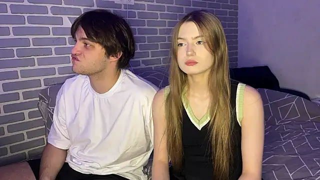 Snapshot of fetchingcouplee chatting on October 6, 2025, 2:07 pm fetchingcouplee online show from October 6, 2025, 2:07 pm