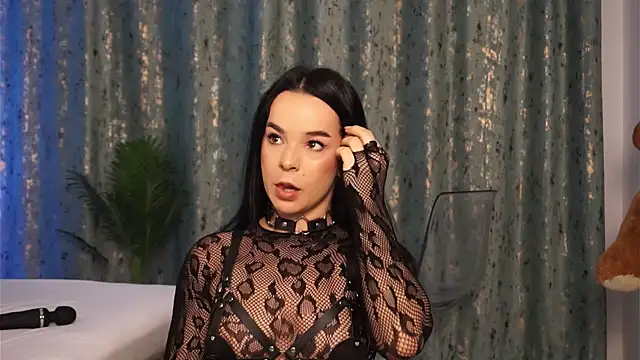 DeniseBlu online show from October 24, 2025, 4:55 am