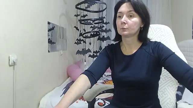 Snapshot of VivianGuchih chatting on October 19, 2025, 11:57 am VivianGuchih online show from October 19, 2025, 11:57 am