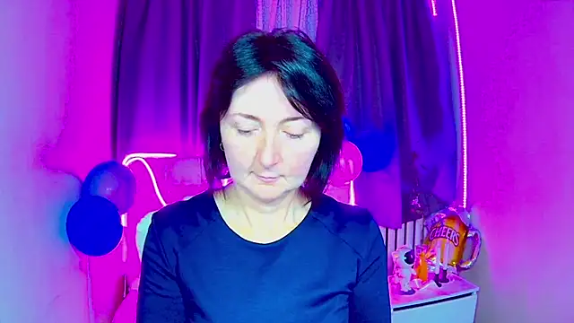 Snapshot of VivianGuchih chatting on September 27, 2025, 6:19 am VivianGuchih online show from September 27, 2025, 6:19 am