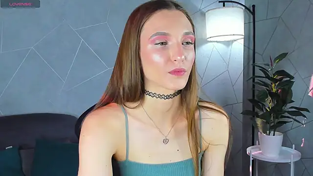 Snapshot of Alisha_Green chatting on September 25, 2025, 8:53 am Alisha Green online show from September 25, 2025, 8:53 am