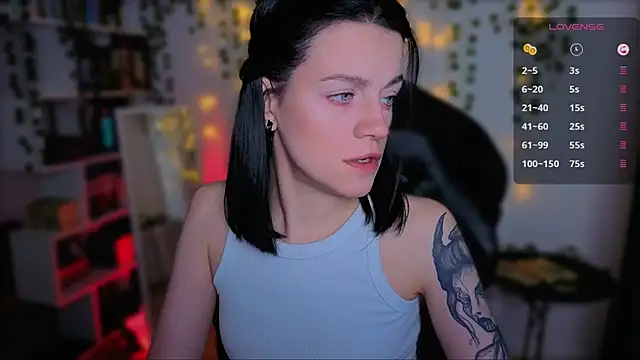 raspberry  girl  online show from September 23, 2025, 8:49 pm