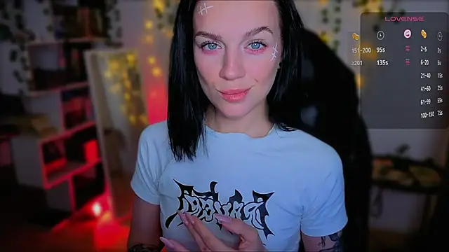 raspberry  girl  online show from September 21, 2025, 8:25 pm