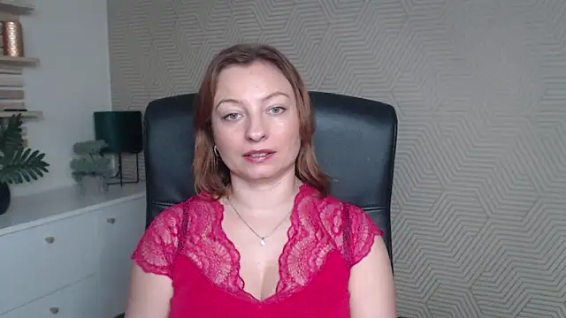 angelaSamt online show from November 3, 2025, 6:51 am