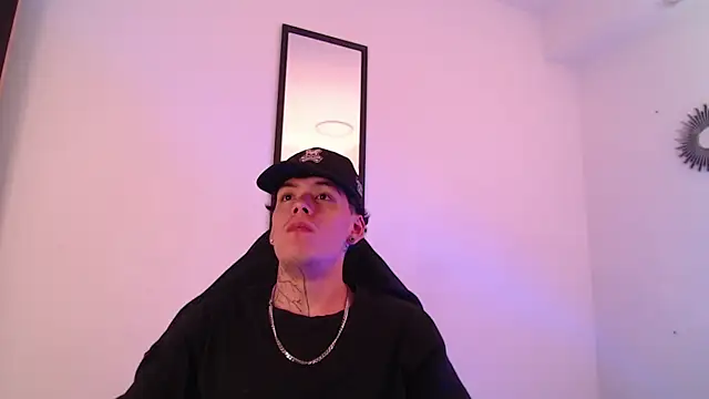 Snapshot of Anhonymus_ chatting on September 25, 2025, 3:45 am Anhonymus  online show from September 25, 2025, 3:45 am