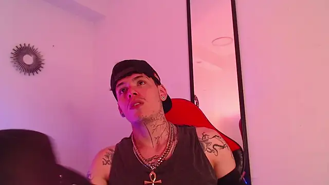 Snapshot of Anhonymus_ chatting on October 2, 2025, 3:43 am Anhonymus  online show from October 2, 2025, 3:43 am