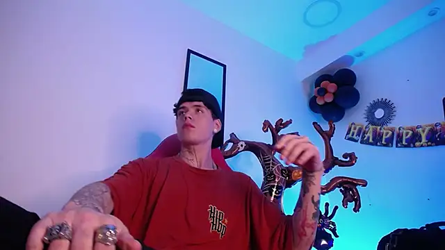 Snapshot of Anhonymus_ chatting on October 27, 2025, 4:13 am Anhonymus  online show from October 27, 2025, 4:13 am