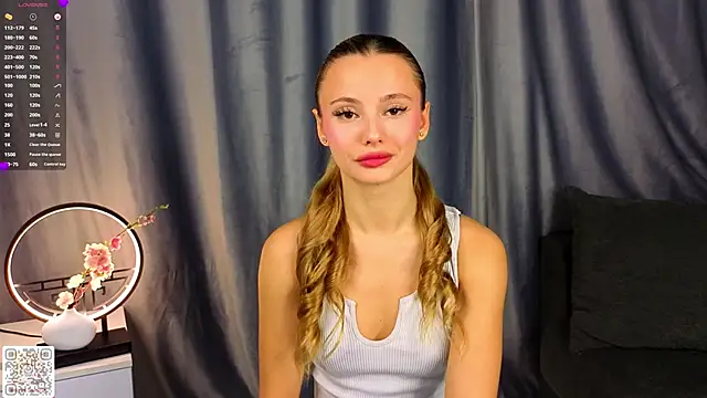 NaughtySeraphine online show from February 25, 2026, 5:07 am