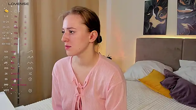 Snapshot of Alice_Cire chatting on February 9, 2026, 7:28 am Alice Cire online show from February 9, 2026, 7:28 am