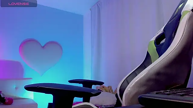 Snapshot of yankees_ chatting on October 9, 2025, 4:18 pm yankees online show from October 9, 2025, 4:18 pm