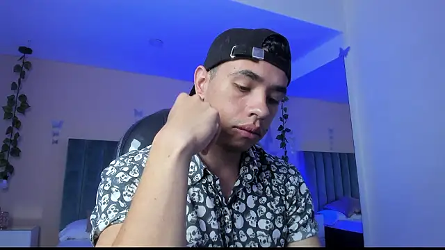 Snapshot of Muscle_Scott chatting on February 2, 2026, 12:59 pm Muscle Scott online show from February 2, 2026, 12:59 pm