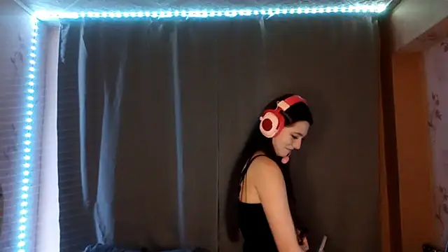 Snapshot of Sophiecuttie chatting on October 11, 2025, 5:03 pm Sophiecuttie online show from October 11, 2025, 5:03 pm