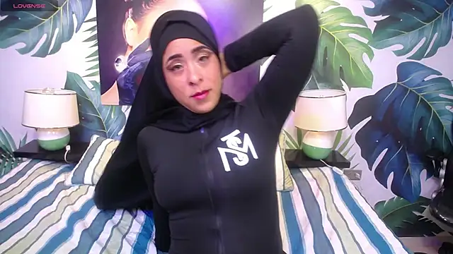 fadila  maysoon online show from September 10, 2025, 8:08 pm