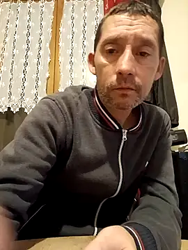 Snapshot of frederic198 chatting on September 24, 2025, 8:26 pm frederic198 online show from September 24, 2025, 8:26 pm