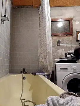 Snapshot of frederic198 chatting on October 3, 2025, 5:14 pm frederic198 online show from October 3, 2025, 5:14 pm