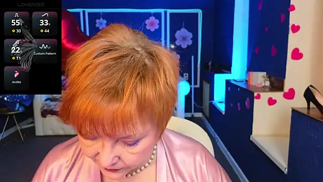 Kira Kenett online show from March 25, 2026, 5:56 pm