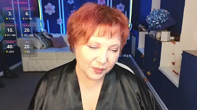 Kira Kenett online show from November 22, 2025, 10:19 pm