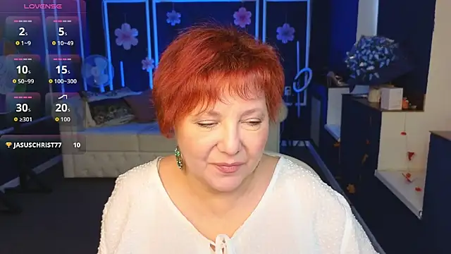 Kira Kenett online show from November 25, 2025, 6:58 am