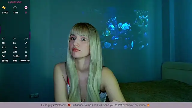 LunaXLoverx online show from September 12, 2025, 2:28 pm