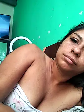 AnggelicaSwan21 online show from October 3, 2025, 1:23 pm