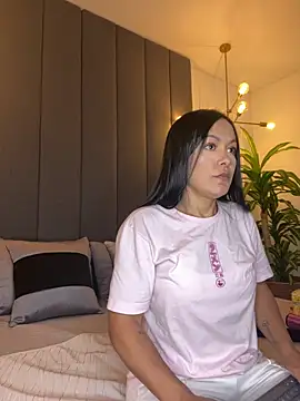 Snapshot of TiffanyyLam chatting on September 25, 2025, 1:06 pm TiffanyyLam online show from September 25, 2025, 1:06 pm