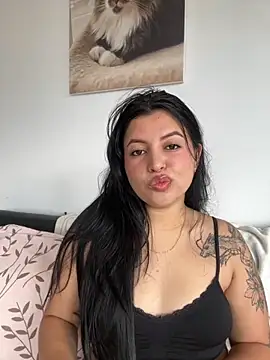 Emma 2903 online show from September 19, 2025, 1:26 pm