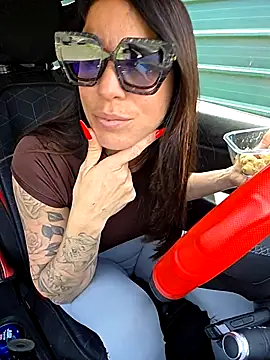 sexy7883 online show from April 17, 2026, 11:24 am