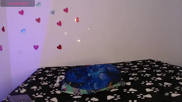 Snapshot of littleemma_77 chatting on October 31, 2025, 9:00 pm littleemma 77 online show from October 31, 2025, 9:00 pm