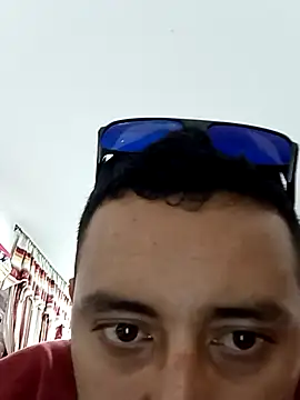 angelitocalientico online show from September 23, 2025, 6:04 pm