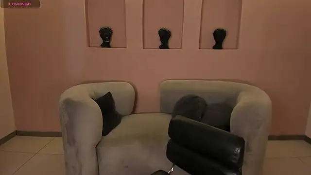 Snapshot of LaurentConnor chatting on September 25, 2025, 3:34 am LaurentConnor online show from September 25, 2025, 3:34 am