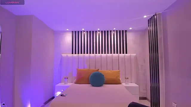 Snapshot of BrendaKoleman_ chatting on October 1, 2025, 4:17 am BrendaKoleman  online show from October 1, 2025, 4:17 am