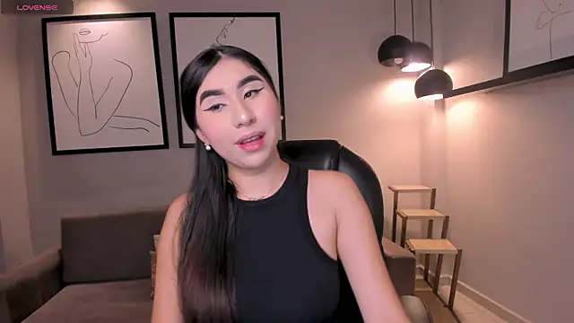 Snapshot of MayaMoretti_ chatting on October 10, 2025, 3:51 am MayaMoretti online show from October 10, 2025, 3:51 am