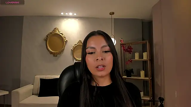 Snapshot of NinaBlum chatting on September 24, 2025, 3:24 am NinaBlum online show from September 24, 2025, 3:24 am