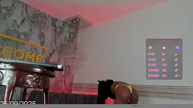 Snapshot of shantal_chocolet chatting on September 25, 2025, 8:15 pm shantal chocolet online show from September 25, 2025, 8:15 pm