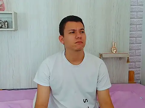 Jstivenlc  online show from January 17, 2026, 10:08 am