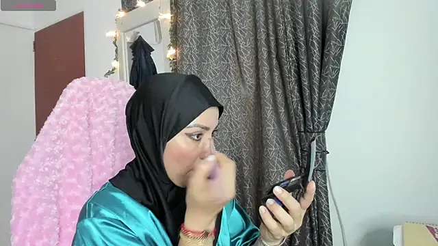 Snapshot of dalila_kemur chatting on July 10, 2026, 3:45 pm dalila kemur online show from July 10, 2026, 3:45 pm