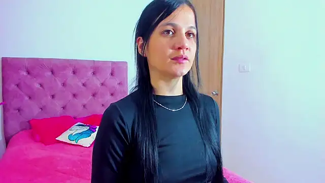 Snapshot of Marahanson chatting on October 23, 2025, 5:00 pm Marahanson online show from October 23, 2025, 5:00 pm