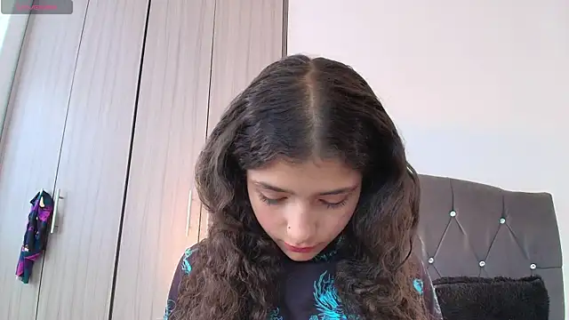 Snapshot of Ruby_Whispers chatting on October 28, 2025, 12:04 pm Ruby Whispers online show from October 28, 2025, 12:04 pm