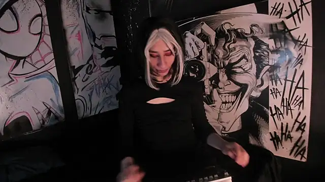 Charlottee slave online show from October 1, 2025, 2:27 am