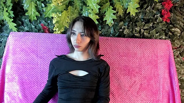 Charlottee slave online show from October 16, 2025, 2:53 am