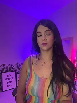 Mariana Montes online show from October 29, 2025, 7:57 pm