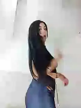 Mariana Montes online show from September 26, 2025, 7:10 pm