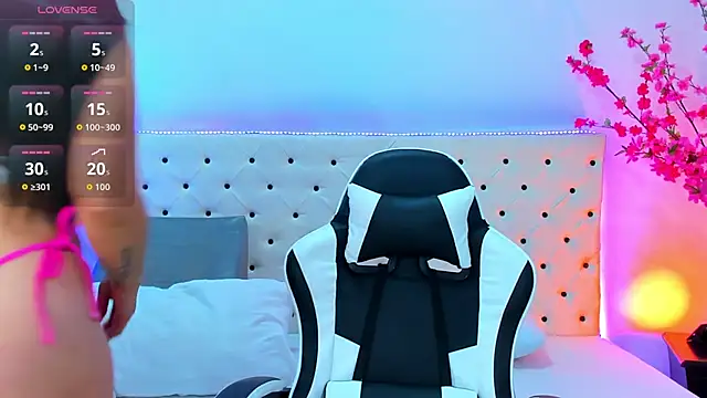 Mariana Montes online show from September 13, 2025, 7:47 pm