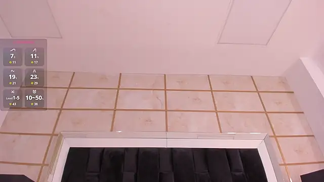 Snapshot of RoxyLior chatting on January 16, 2026, 3:32 am RoxyLior online show from January 16, 2026, 3:32 am