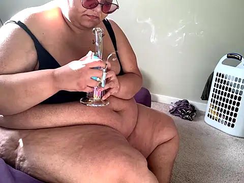 taydeebear online show from November 5, 2025, 6:11 pm