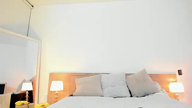 Snapshot of Parys_Hot chatting on September 25, 2025, 4:07 am Parys Hot online show from September 25, 2025, 4:07 am