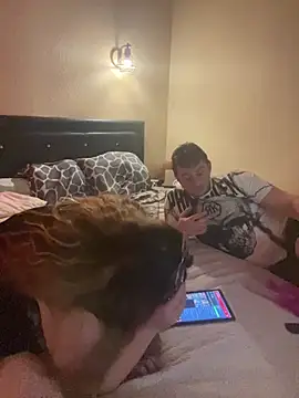 lesptilou online show from February 19, 2026, 9:34 pm